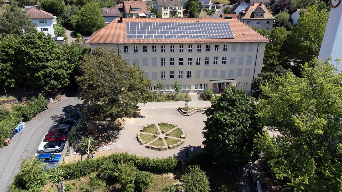 gemuenden-b Luftaufnahme des gesamten Leo-Weismantel-Förderzentrum Gemünden