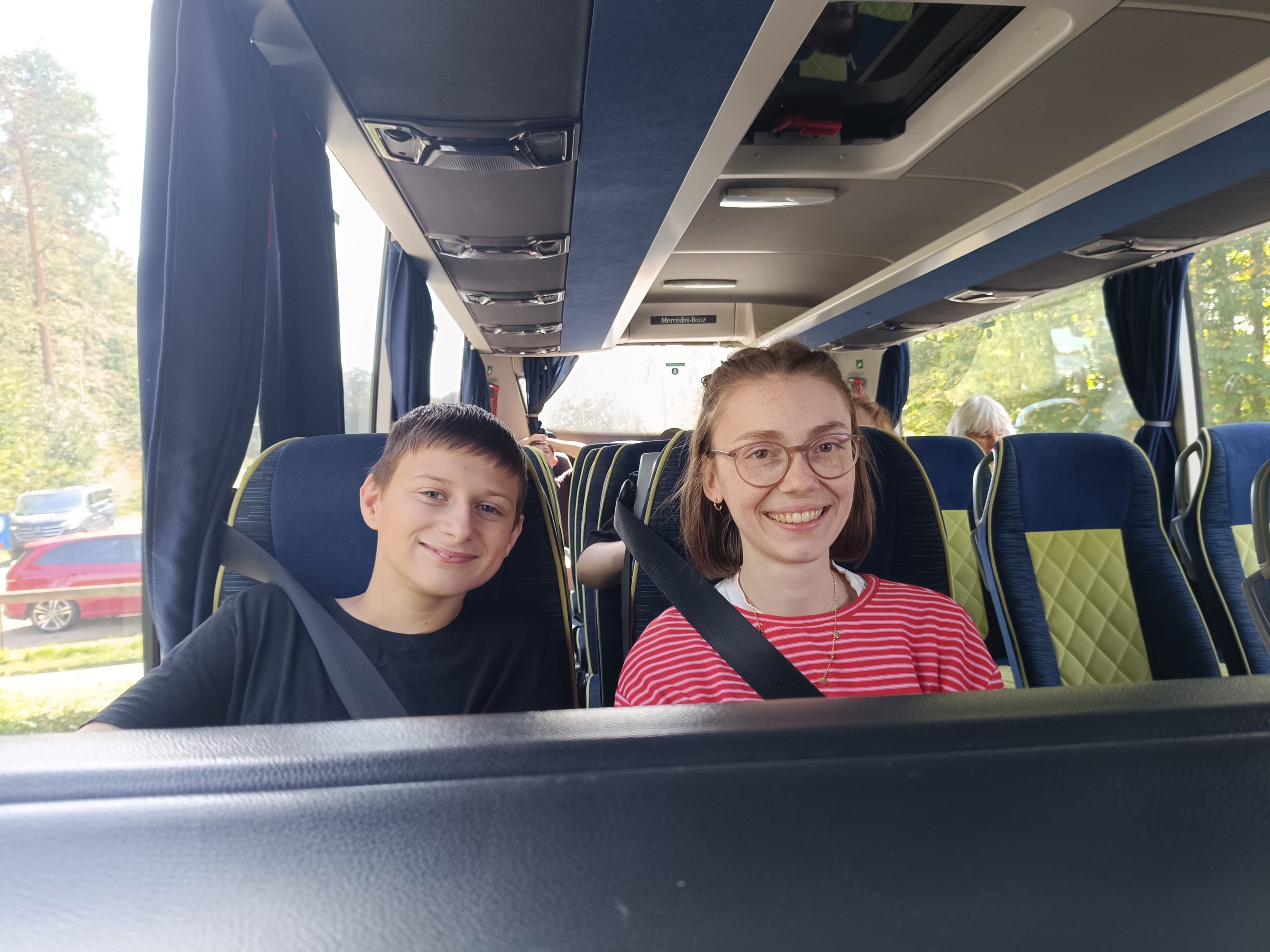 „Endlich Ferien – raus in die Natur!“ Unter diesem Motto startete die erste Ferienwoche der Offenen Hilfen der Lebenshilfe Main-Spessart. Für 16 Kinder aus dem Landkreis Main-Spessart begann damit eine besondere Woche voller Begegnungen, Bewegung, Abenteuer und ganz viel Spaß.