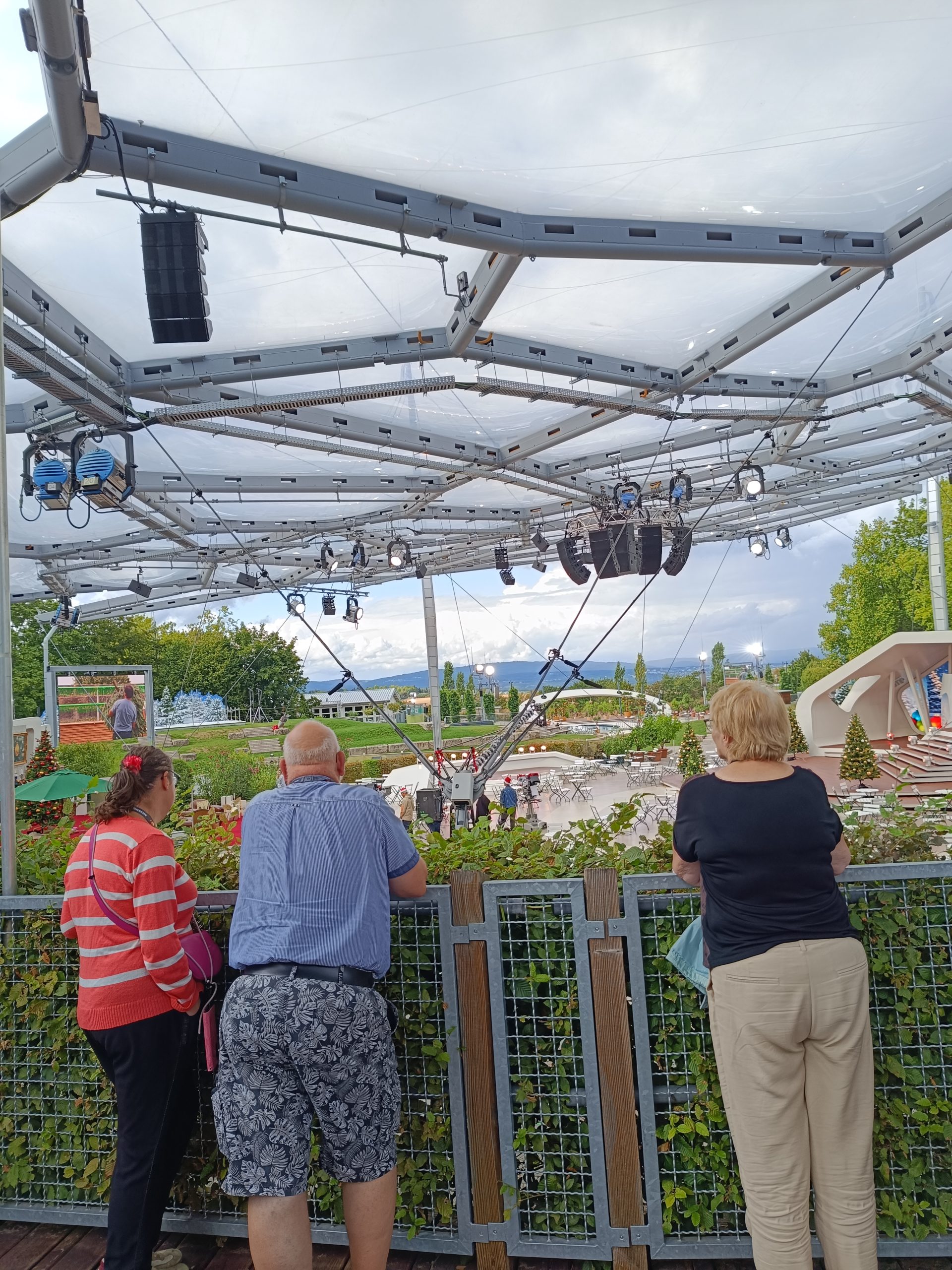 „Endlich Ferien – raus in die Natur!“ Unter diesem Motto startete die erste Ferienwoche der Offenen Hilfen der Lebenshilfe Main-Spessart. Für 16 Kinder aus dem Landkreis Main-Spessart begann damit eine besondere Woche voller Begegnungen, Bewegung, Abenteuer und ganz viel Spaß.